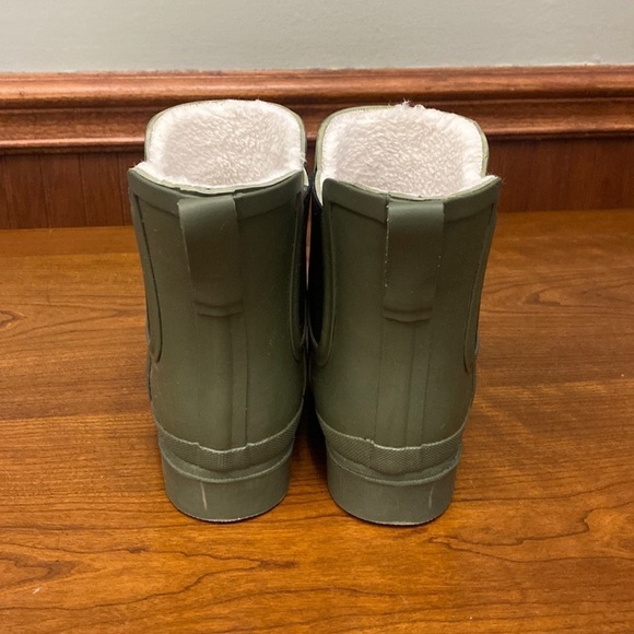 J. Crew sherpa lined black Chelsea rain boots BD333 - Picture 5 of 6